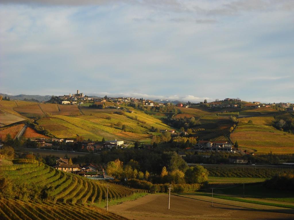 Cascina Ballarin La Morra Exterior foto