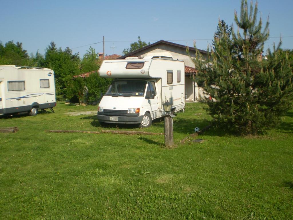 Cascina Ballarin La Morra Exterior foto